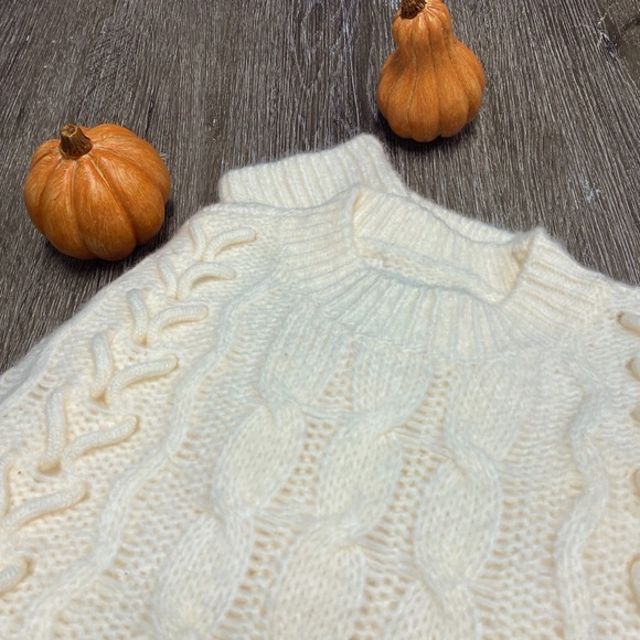 A&F knit sweater - Picture 4 of 4